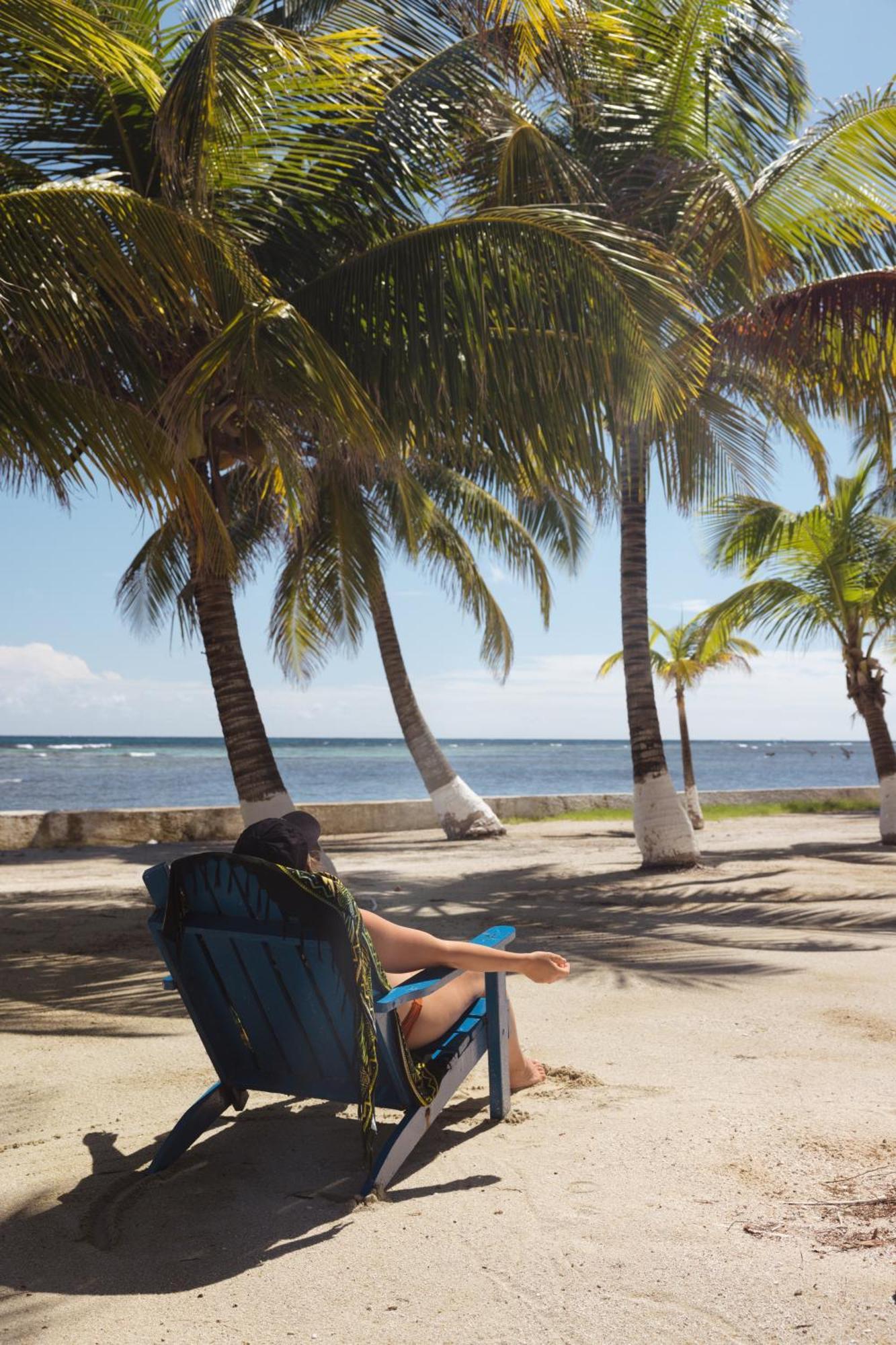 Blue Marlin Beach Resort Dangriga Exterior photo