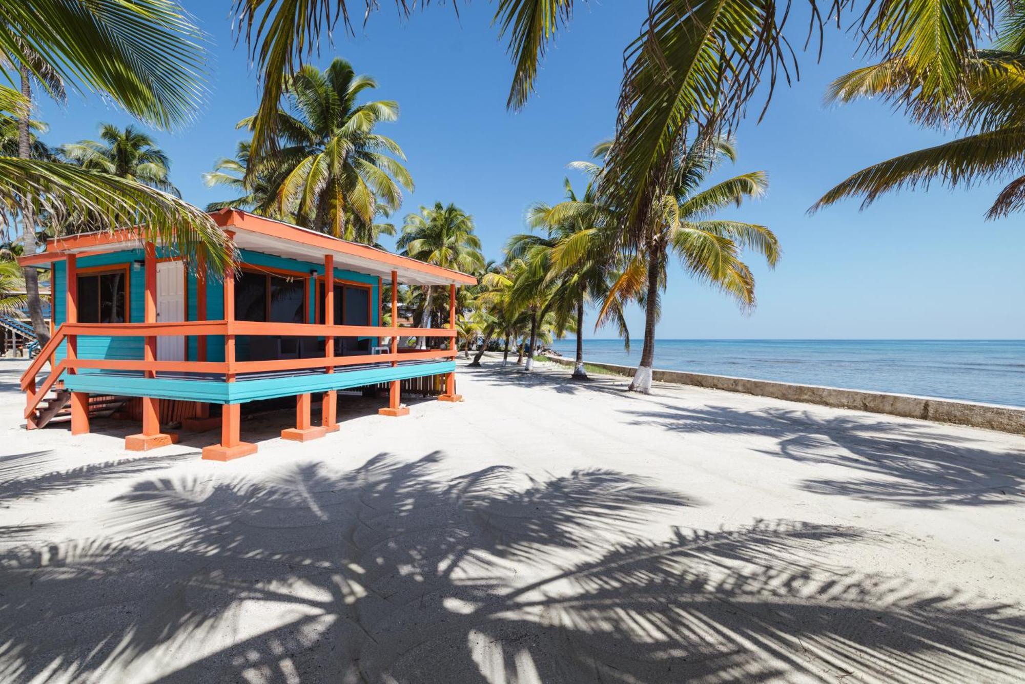 Blue Marlin Beach Resort Dangriga Exterior photo